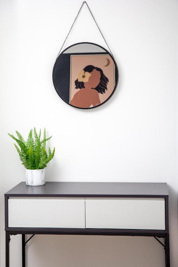 Bright Cheery 4 Bd Apartment By Brighton Station 외부 사진