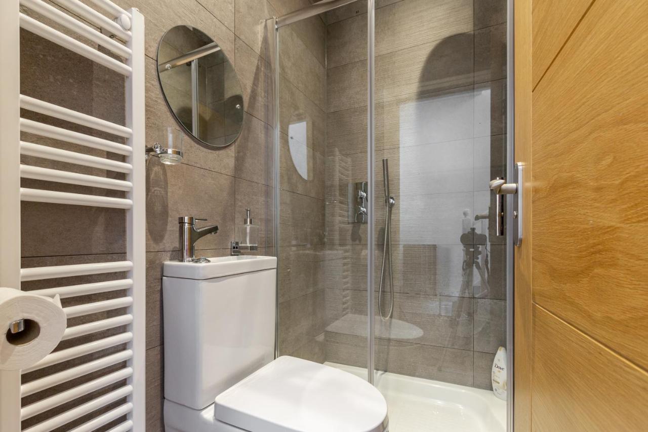 Bright Cheery 4 Bd Apartment By Brighton Station 외부 사진