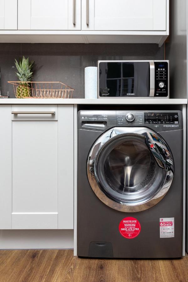 Bright Cheery 4 Bd Apartment By Brighton Station 외부 사진