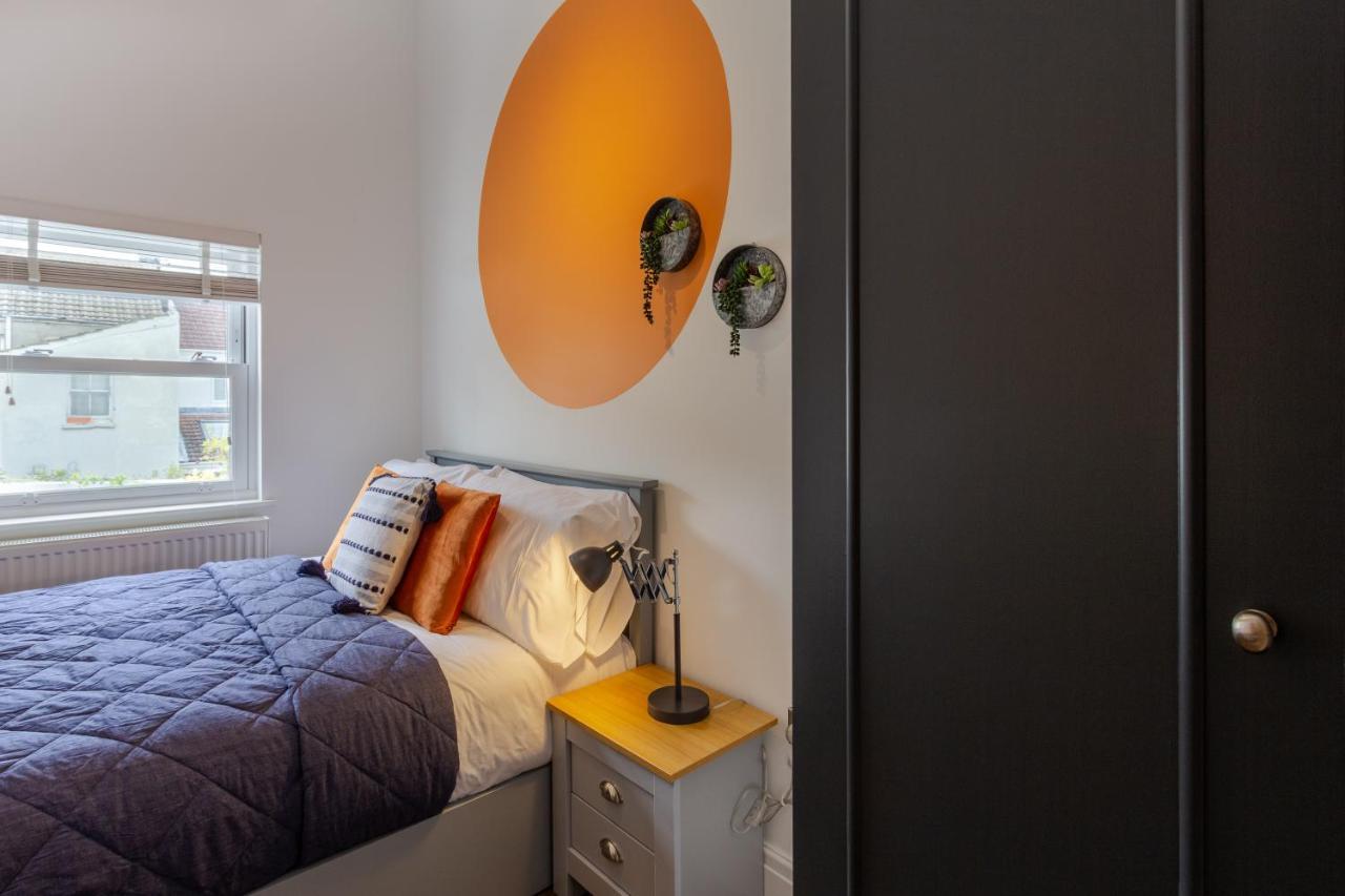 Bright Cheery 4 Bd Apartment By Brighton Station 외부 사진